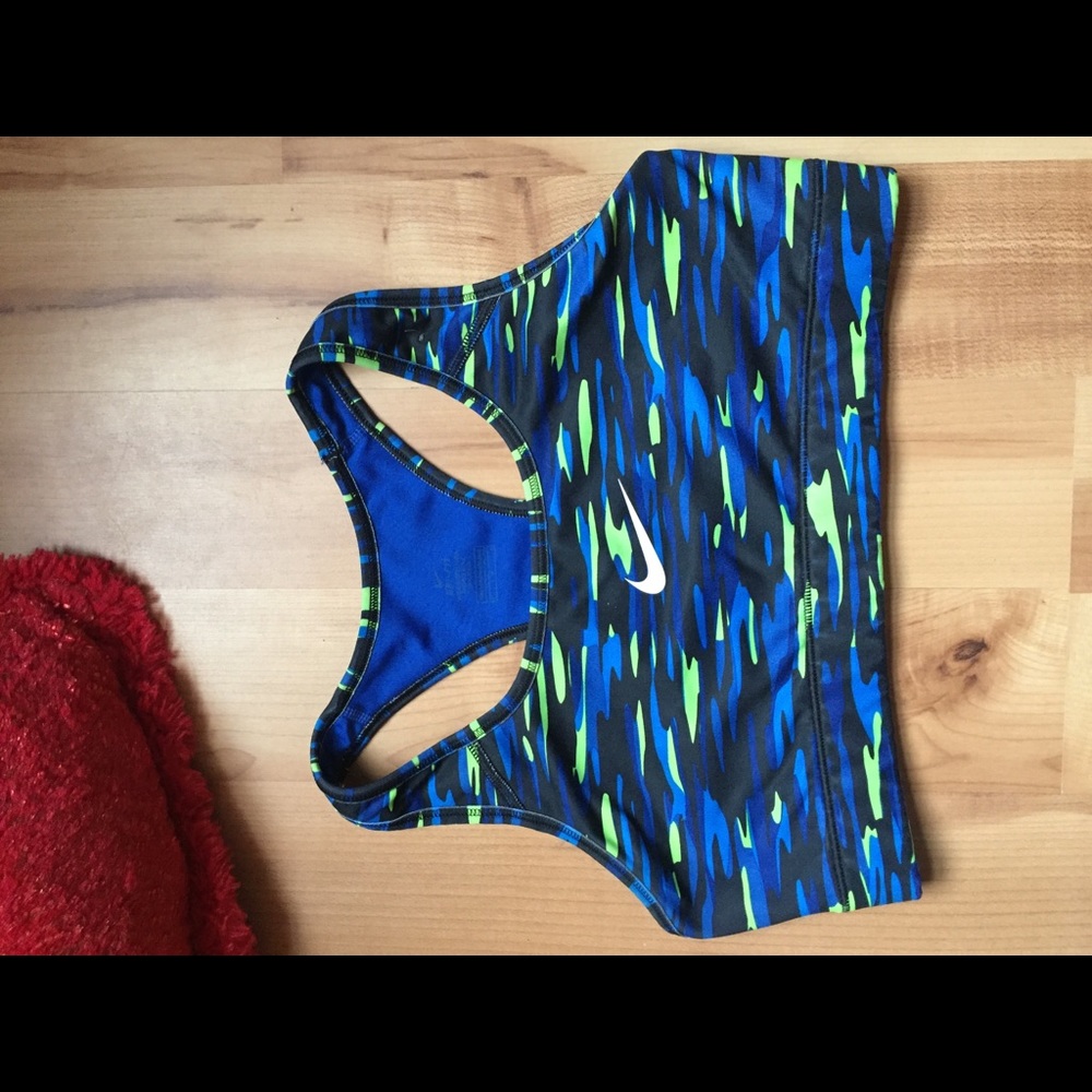 Nike Sports Bra (Medium)